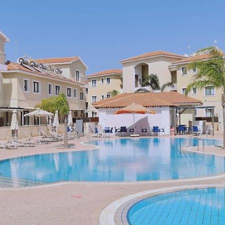 Stay Kyklades Resort & Spa Paralimni Buitenkant foto