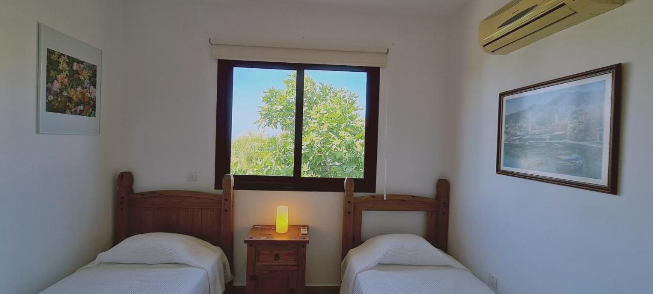 Stay Kyklades Resort & Spa Paralimni Buitenkant foto