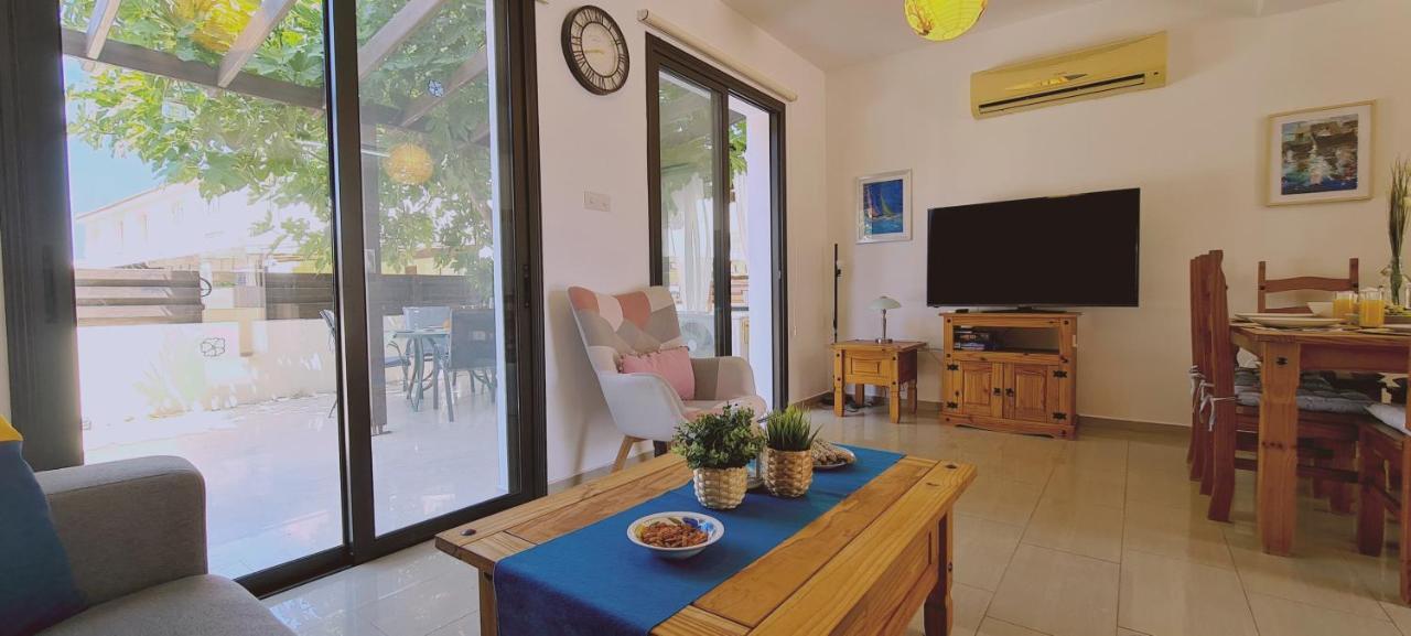 Stay Kyklades Resort & Spa Paralimni Buitenkant foto