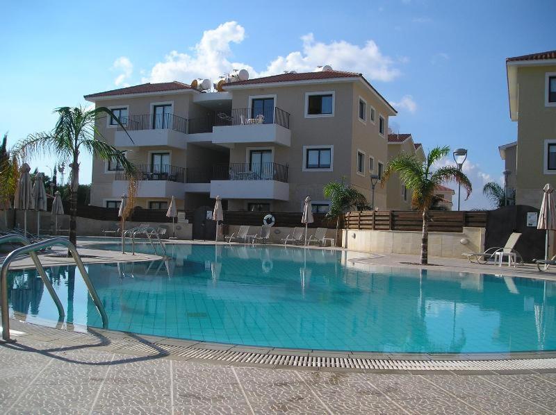 Stay Kyklades Resort & Spa Paralimni Buitenkant foto